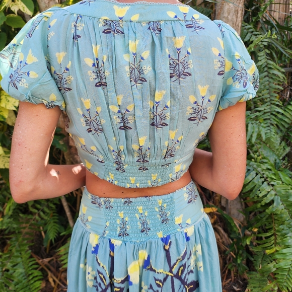 Free People 2 pcs set top and skirt in pastel Jade. - Picture 4 of 9